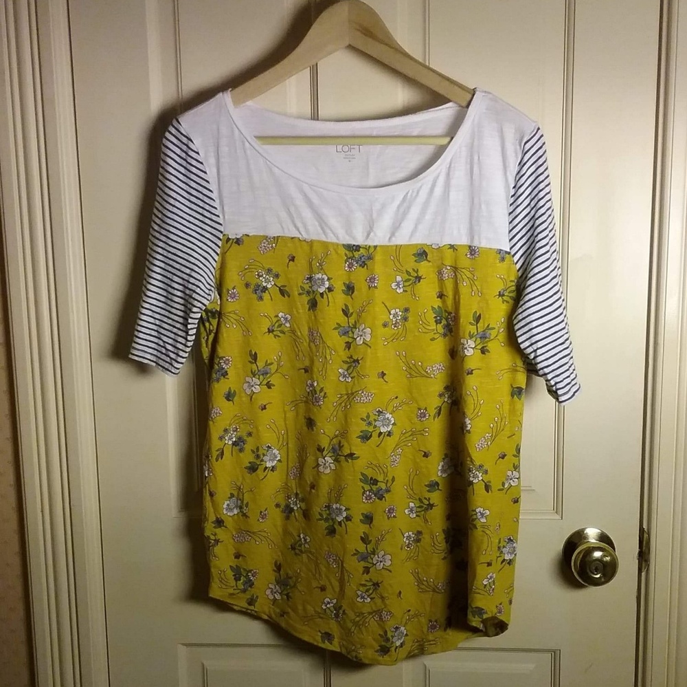 Loft White and Yellow Flower T